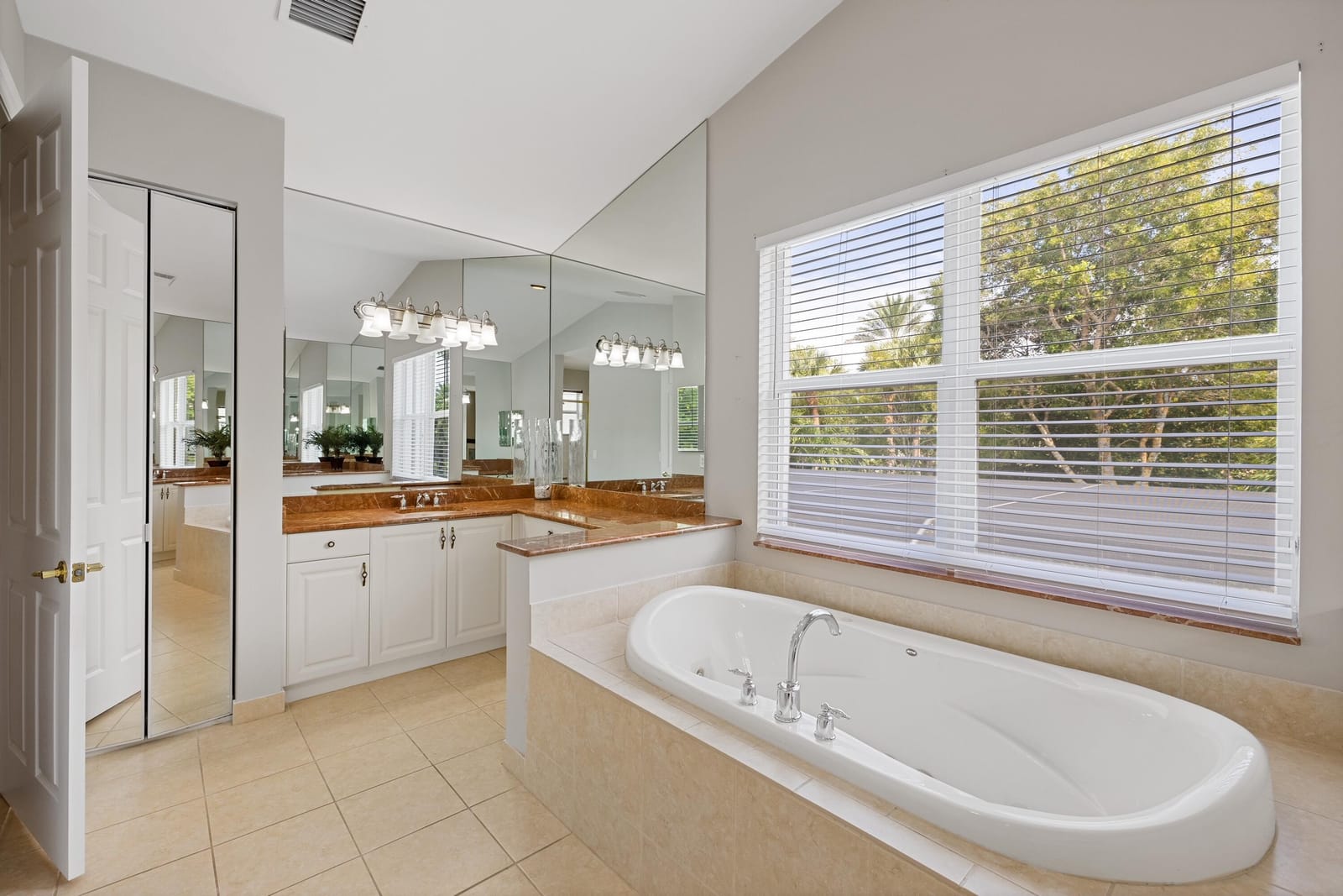 11045 Misty Ridge Way, Boynton Beach, FL 33473 photo 14