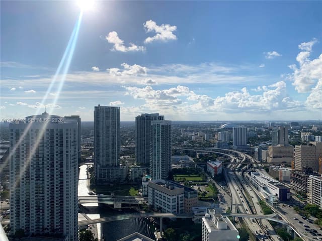 200 Biscayne Boulevard Way 4412, Miami, FL 33131