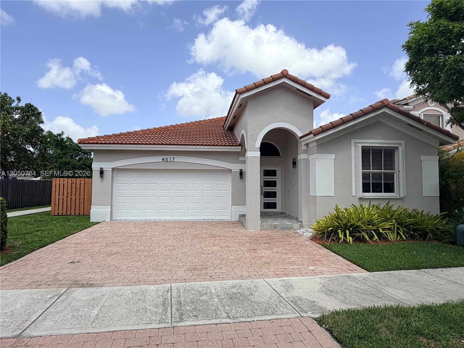 4617 NW 96th Avenue - — photo 2