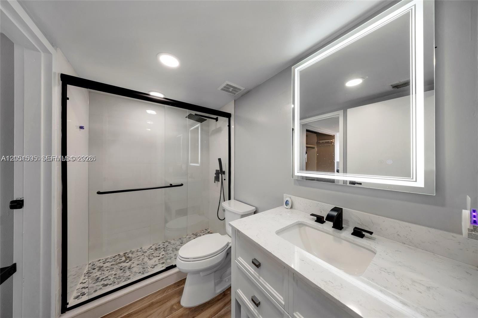 7601 E Treasure Drive 1722 — photo 11