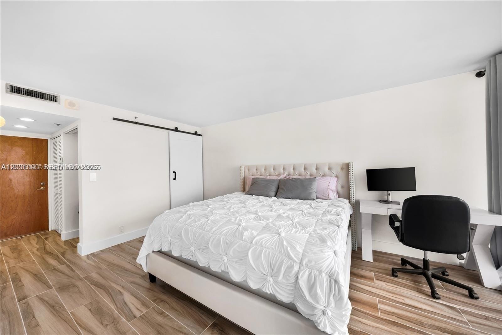 7601 E Treasure Drive 1722 — photo 12