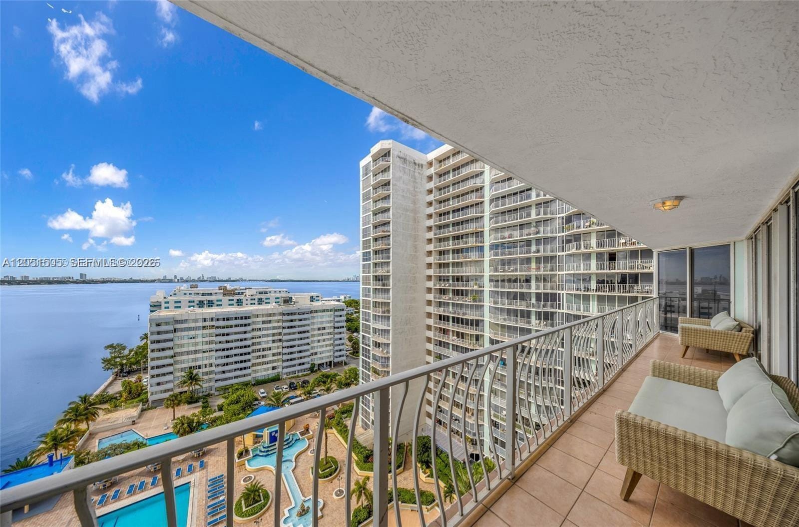 7601 E Treasure Drive 1722, North Bay Village, FL 33141 photo 25