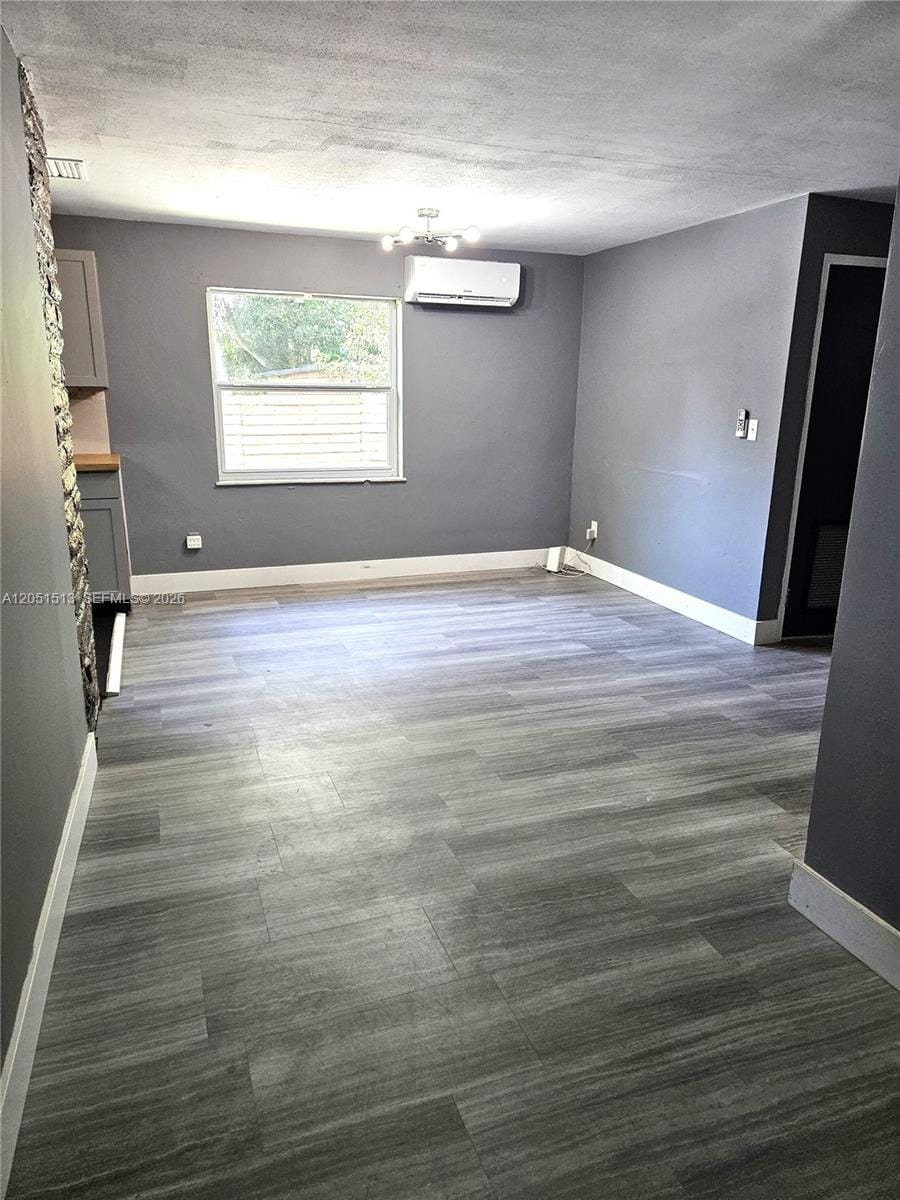 5627 SW 26th Street 0 — photo 2