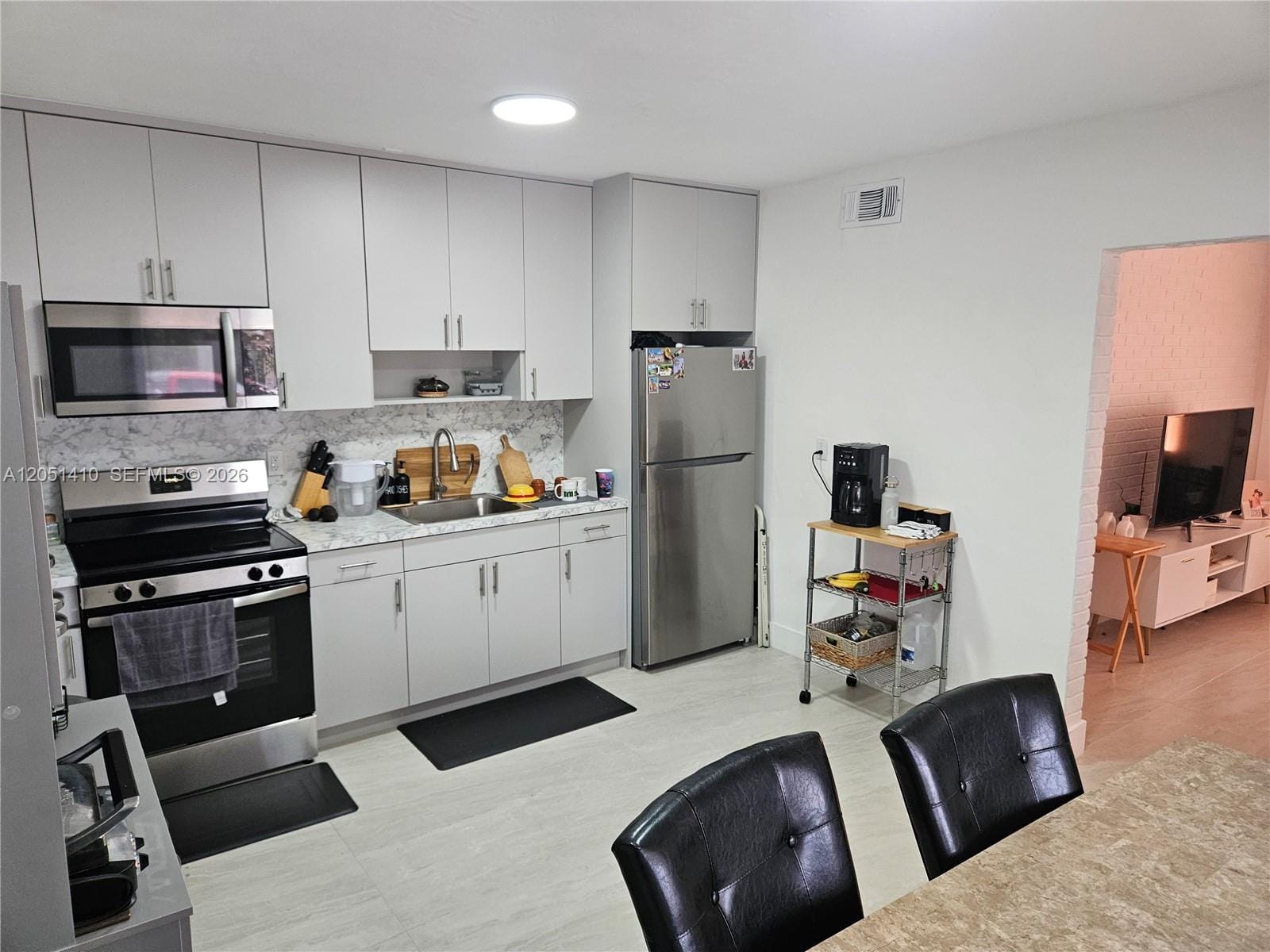 9415 SW 38th Street, Miami, FL 33165 photo 8
