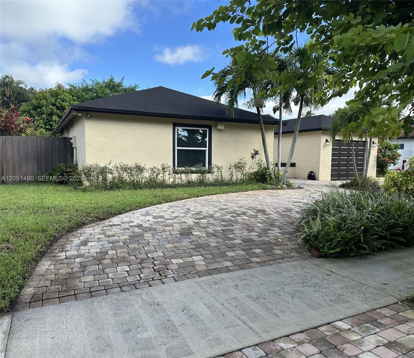6061 NW 198th Terrace — photo 9