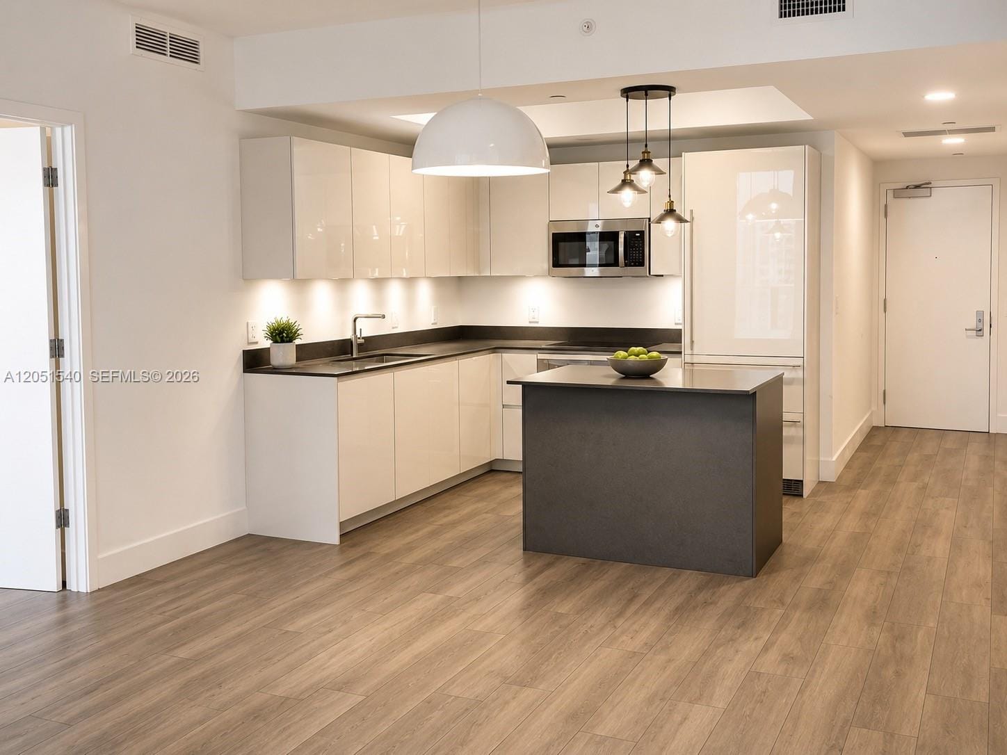 1010 Brickell Avenue 3309 — photo 4