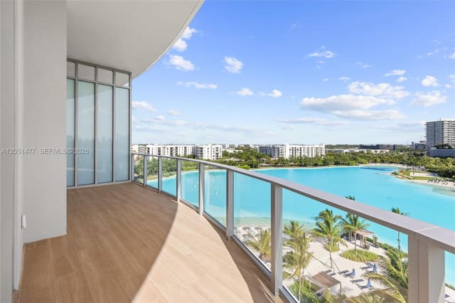 2411 Laguna Creek 611, Miami, FL 33181