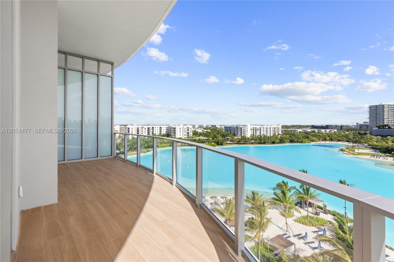 2411 Laguna Cr 611 611, Miami, FL 33181