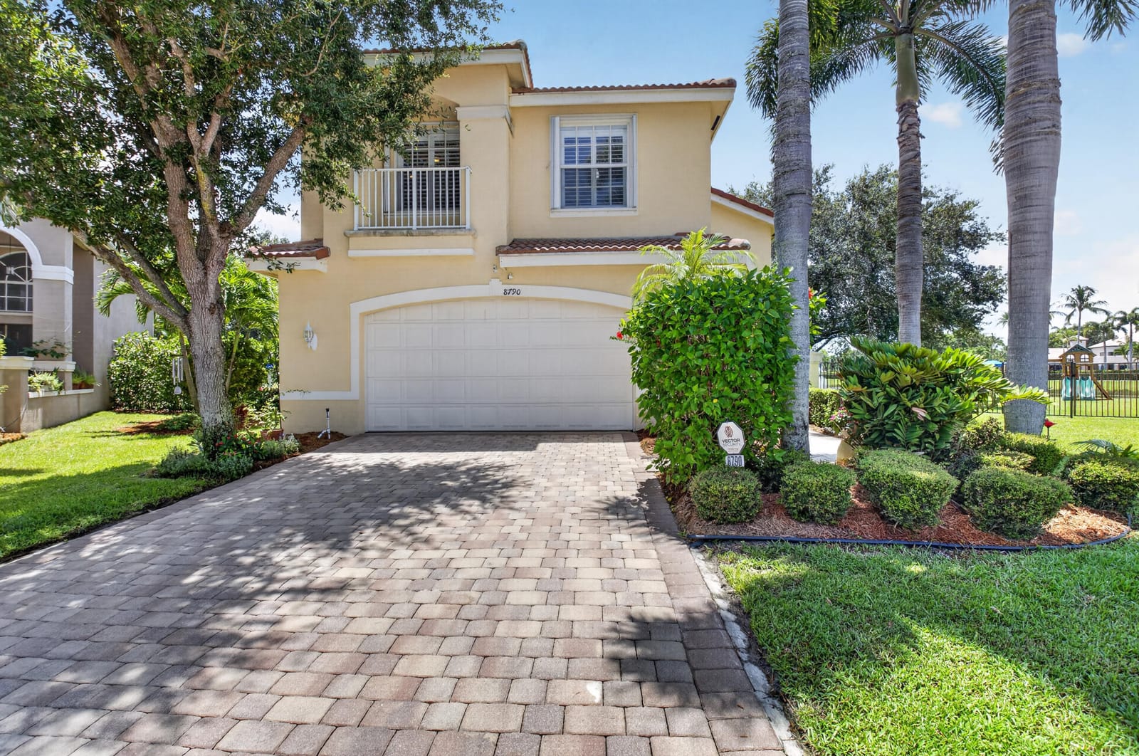 8790 Morgan Landing Way — photo 2
