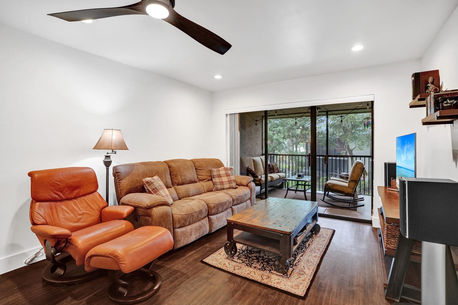 9561 NW 2nd Place 1-j — photo 11