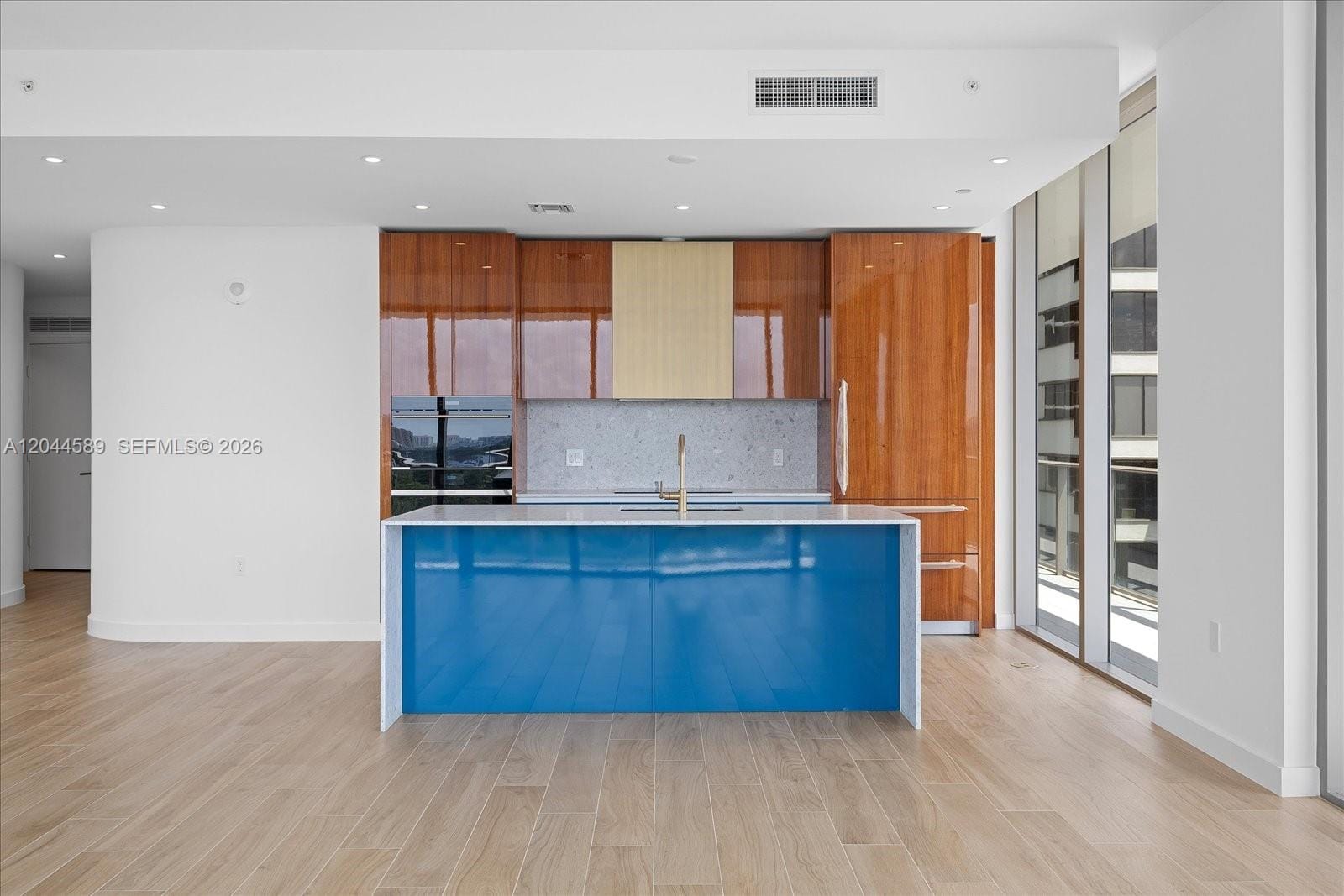 2678 Tigertail Avenue 1001 — photo 4