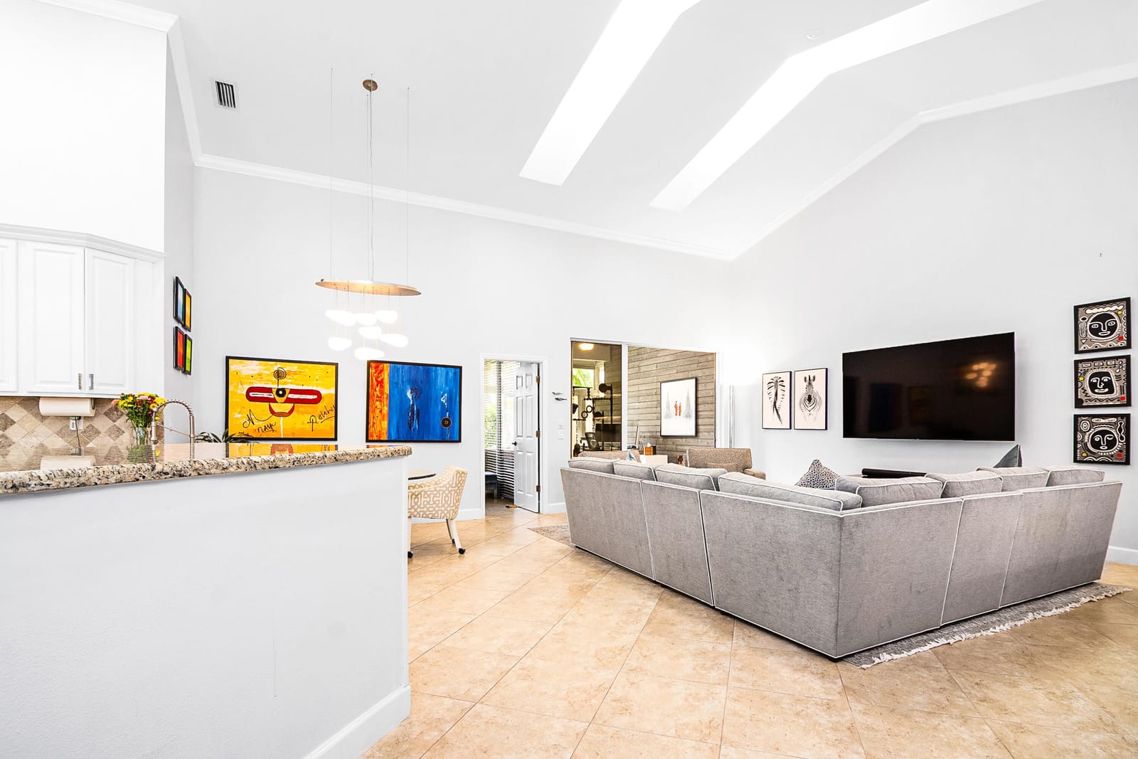 2102 Mahogany Place — photo 4