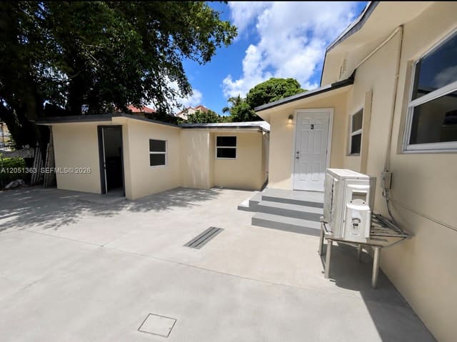 1872 NW 1st Street 3, Miami, FL 33125
