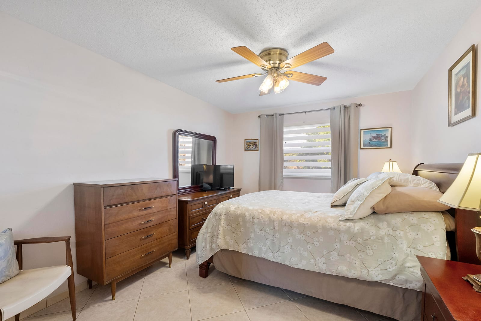 4270 NW 40th Street 205, Lauderdale Lakes, FL 33319