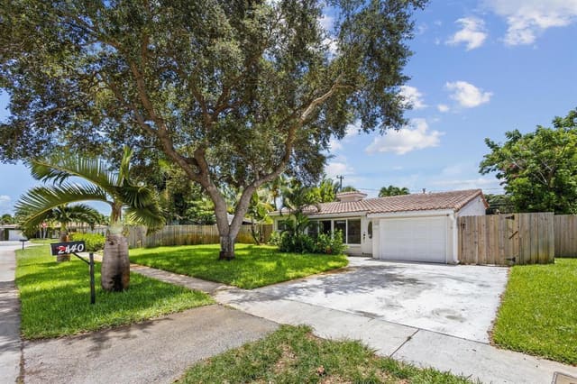 2440 SW 16th Street, Fort Lauderdale, FL 33312