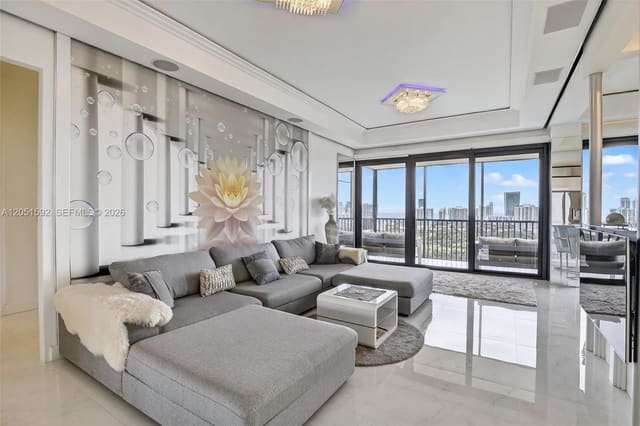 20335 W Country Club Drive PH4, Aventura, FL 33180