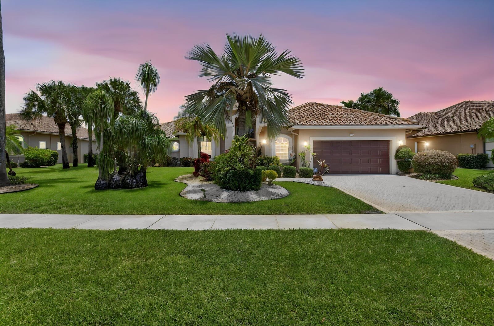 8064 Desmond Drive, Boynton Beach, FL 33472 photo 4