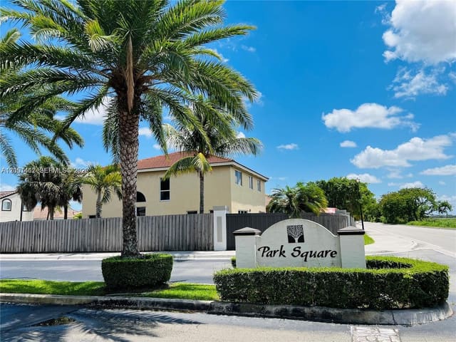 16453 SW 75th Terrace, Miami, FL 33193