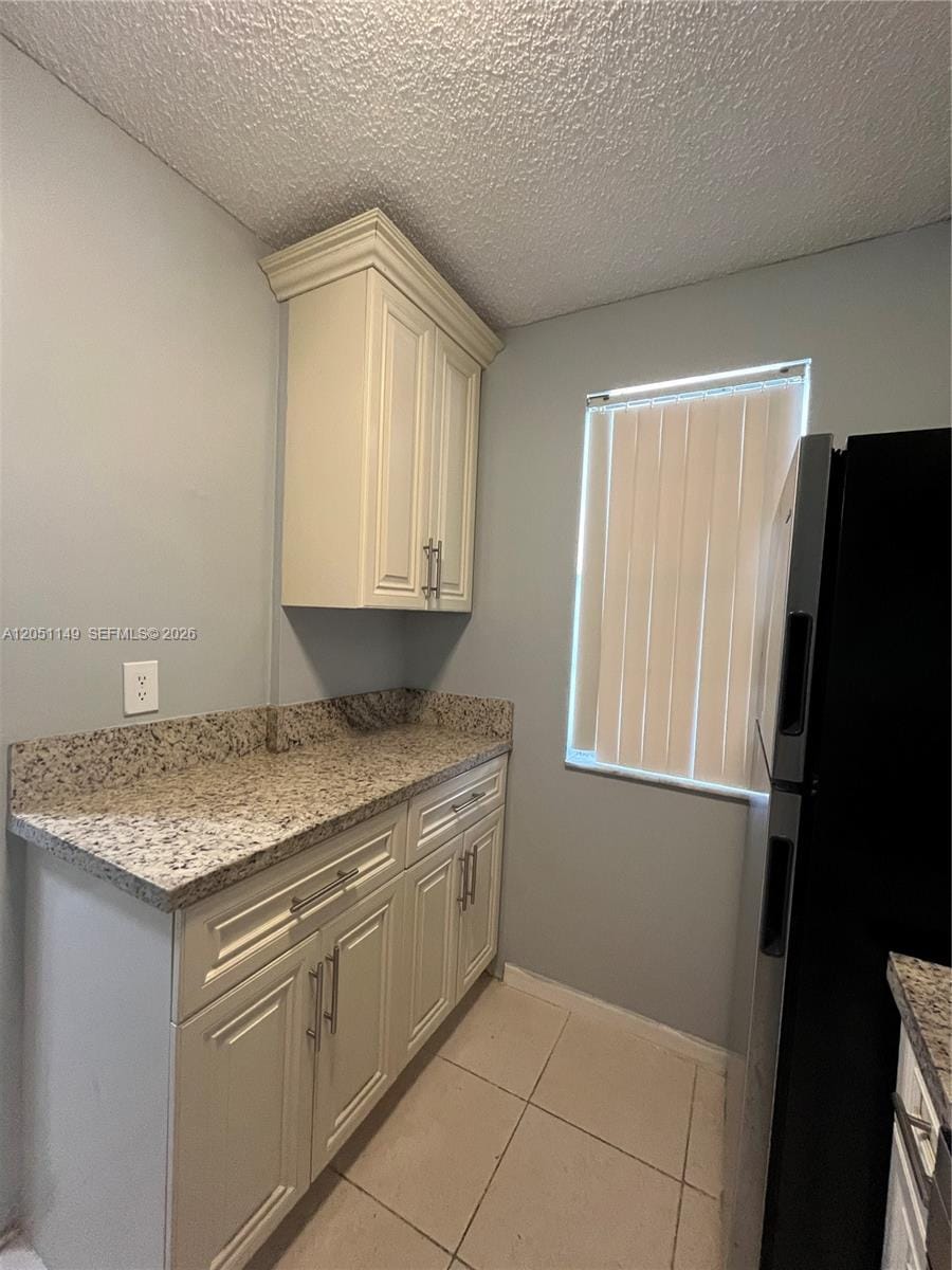 2740 Forest Hills Boulevard 202 — photo 2