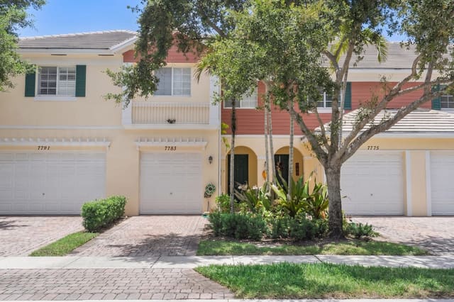7783 Deercreek Court, Saddle Bridge, Davie, FL