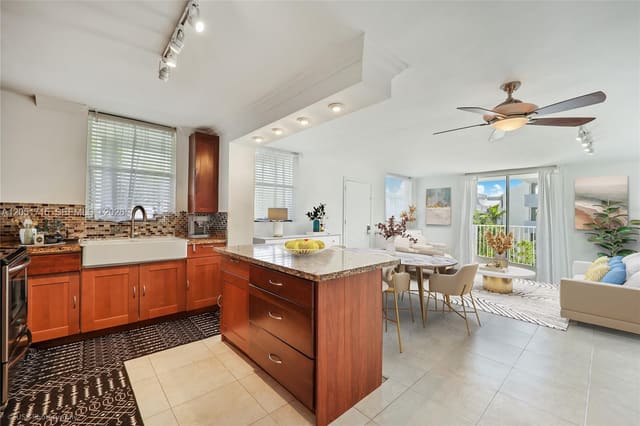 1801 S Treasure Drive 421, North Bay Village, FL 33141
