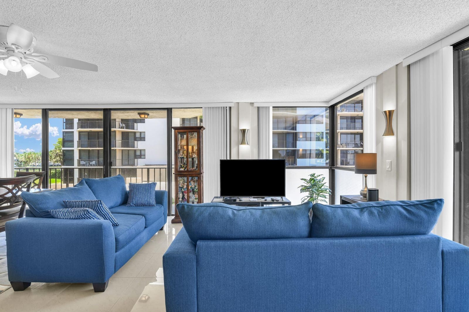 899 Jeffery Street 301 — photo 10