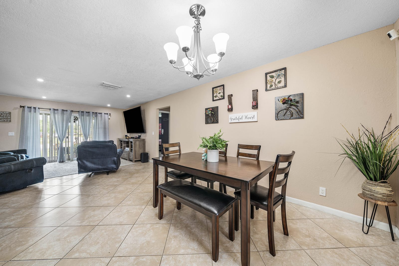4901 NW 18th Avenue — photo 10