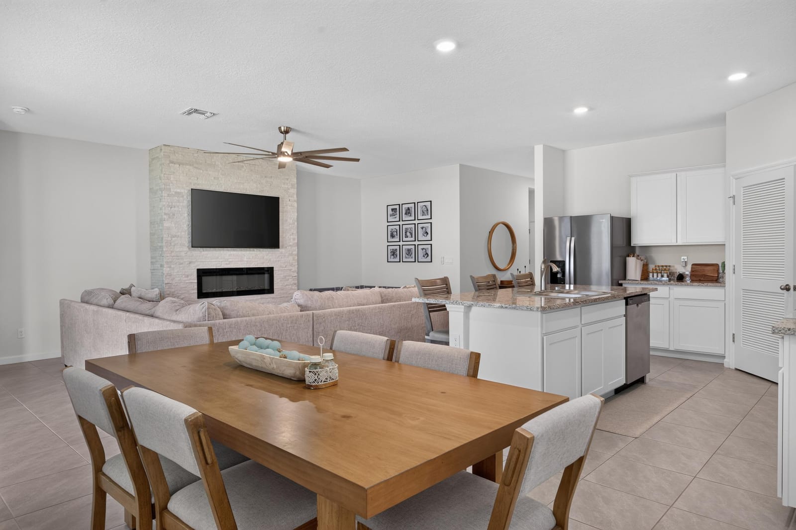 9935 SW Triton Way — photo 3