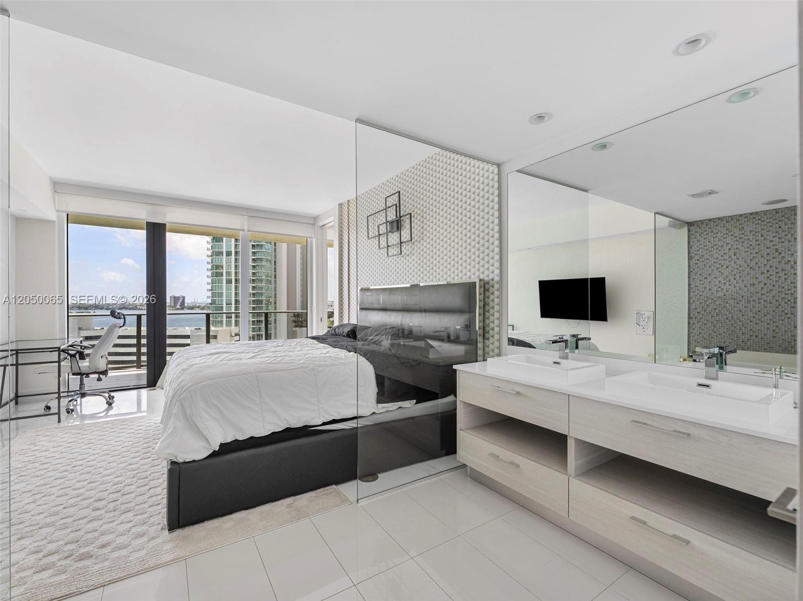 650 NE 32nd Street 1201 — photo 12