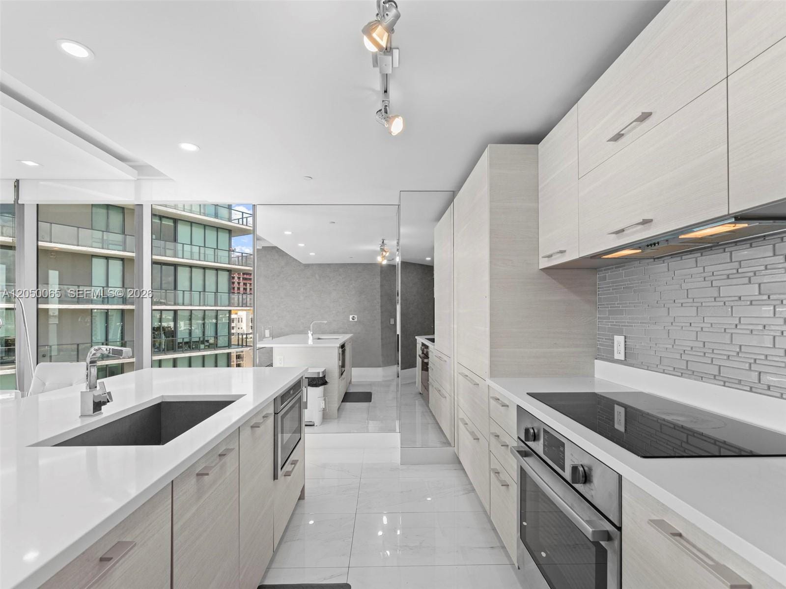 650 NE 32nd Street 1201 — photo 4