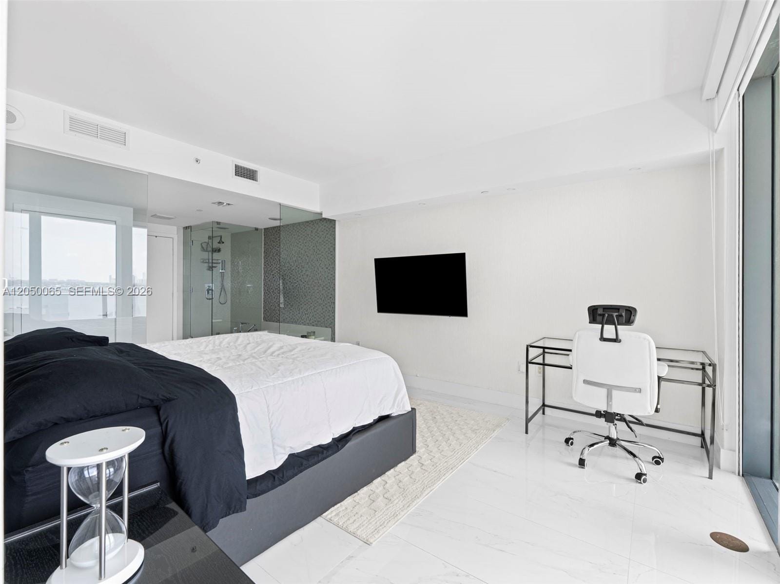 650 NE 32nd Street 1201 — photo 10