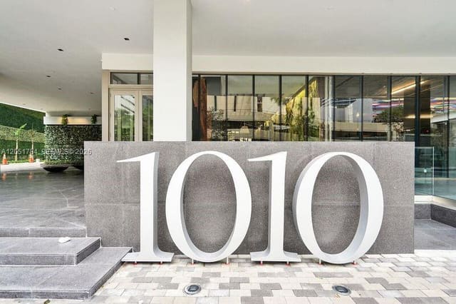 1010 Brickell Avenue 1403, Miami, FL 33131
