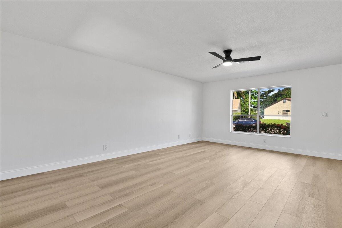7406 Willow Spring Circle N, Boynton Beach, FL 33436 photo 4