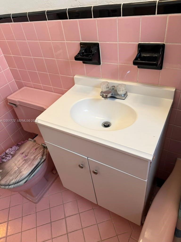 8132 Harding Avenue 9 — photo 5
