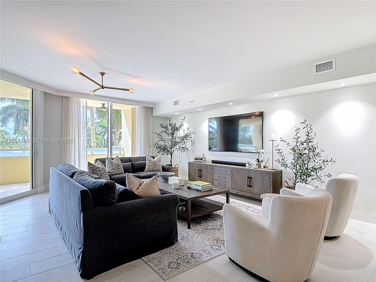 445 Grand Bay Drive 418, Key Biscayne, FL 33149 photo 2