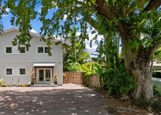 1627 NE 7th Street, Fort Lauderdale, FL 33304