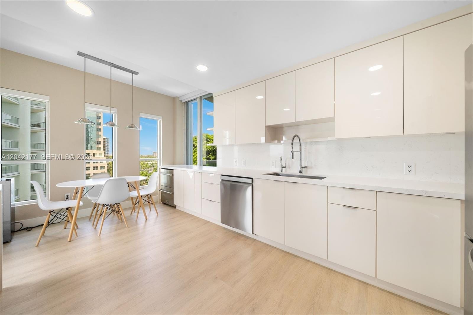 2645 S Bayshore Drive 601 — photo 11