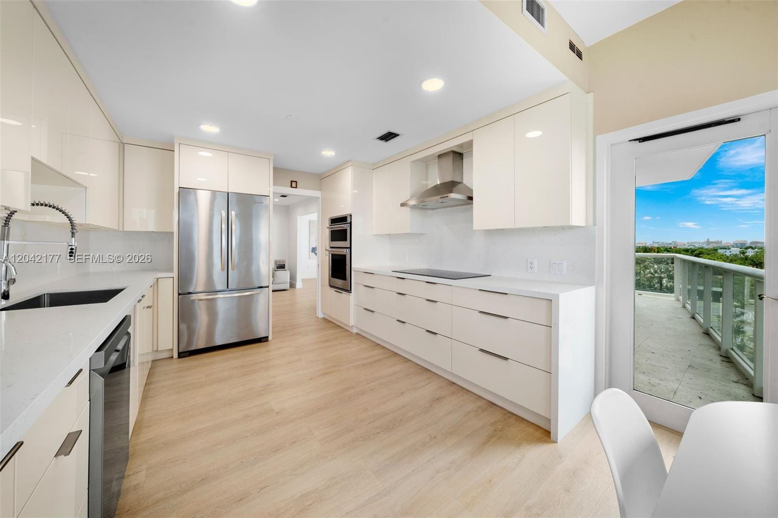 2645 S Bayshore Drive 601 — photo 10