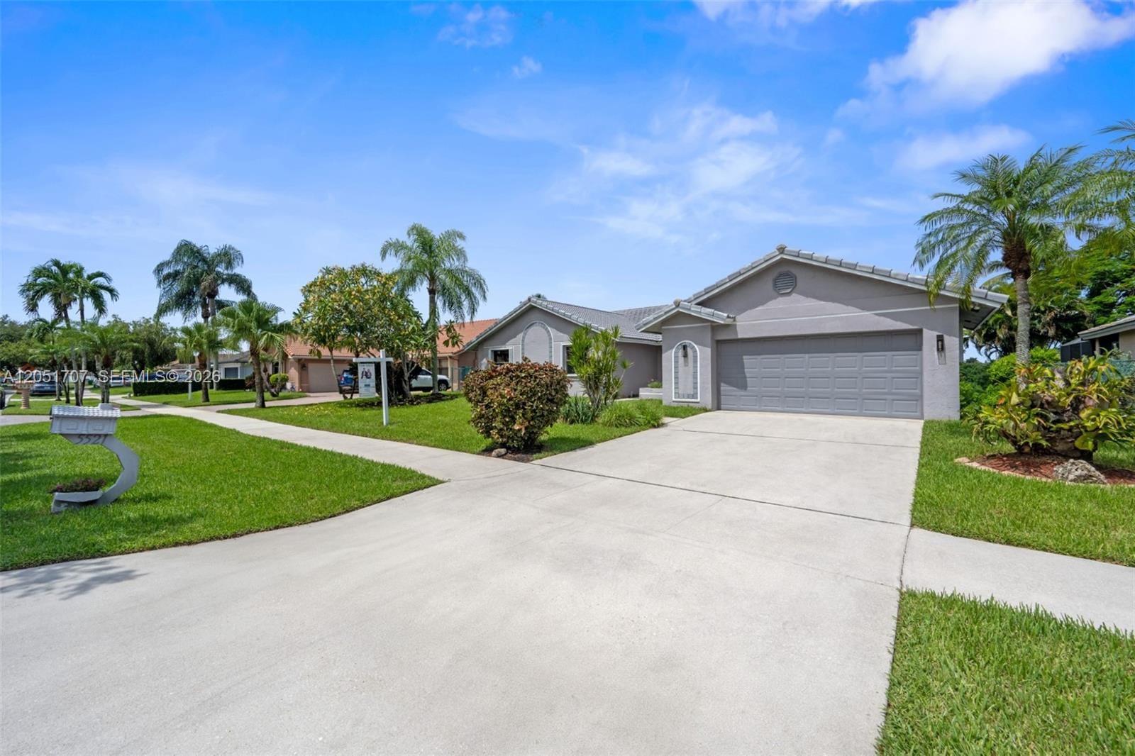 5521 Hawkes Bluff Avenue, Davie, FL 33331 photo 4