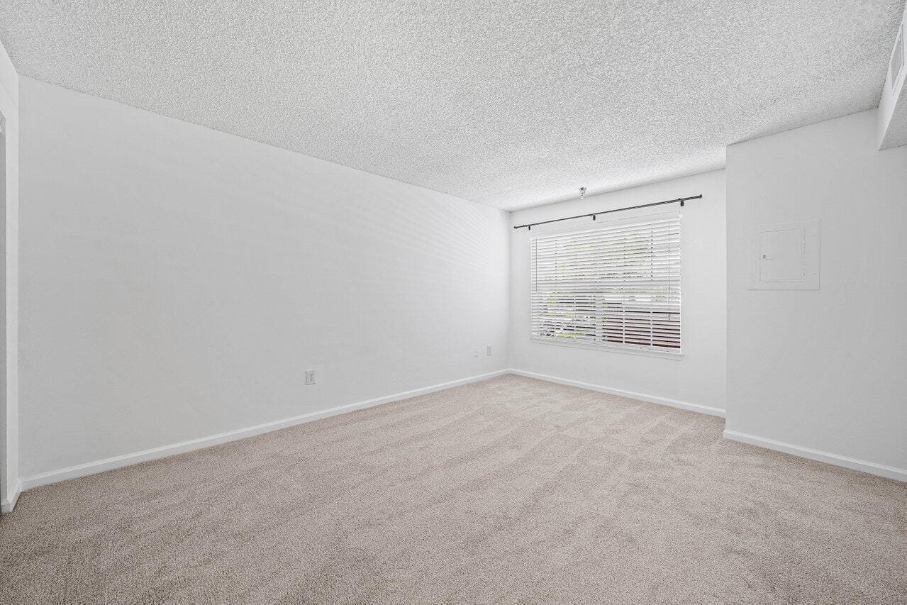 1345 Crystal Way B — photo 10