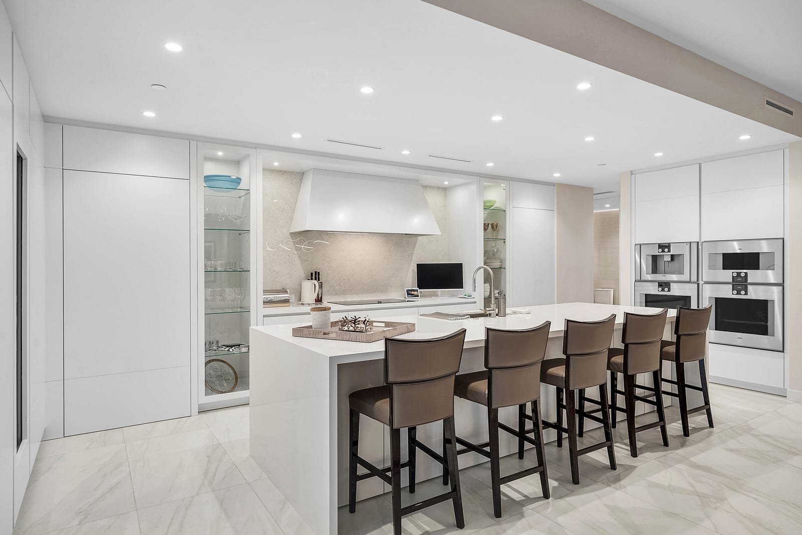 220 SE Mizner Boulevard 205 — photo 3
