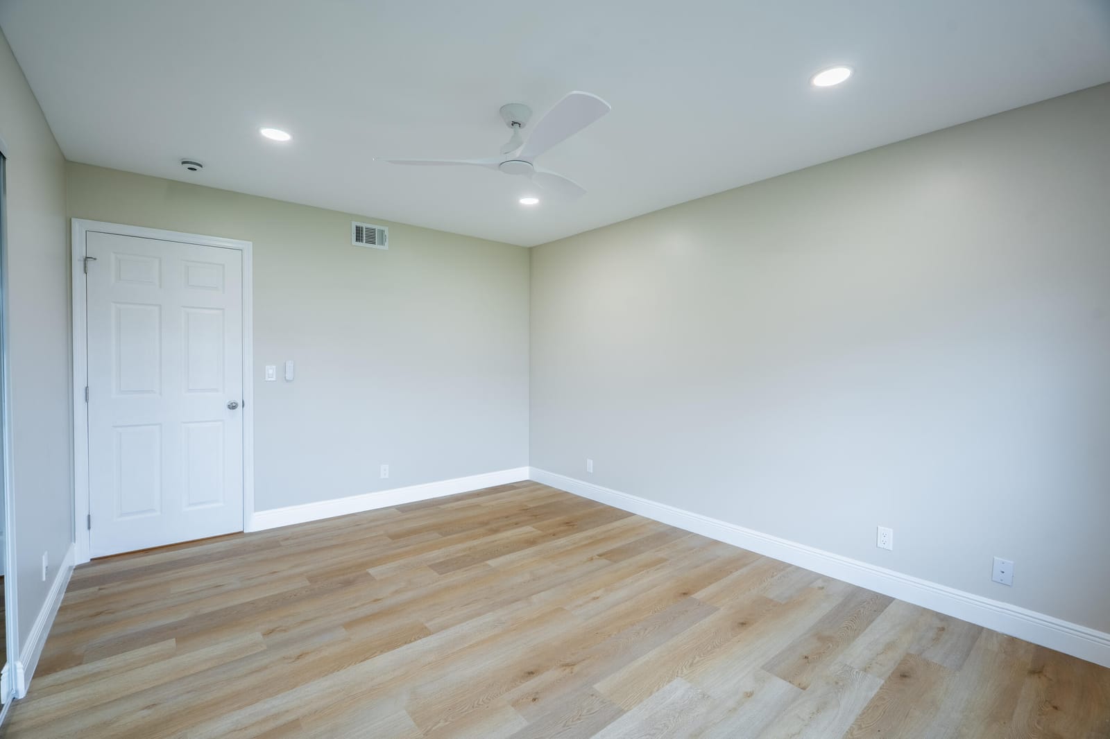 14339 Canalview Drive D — photo 12