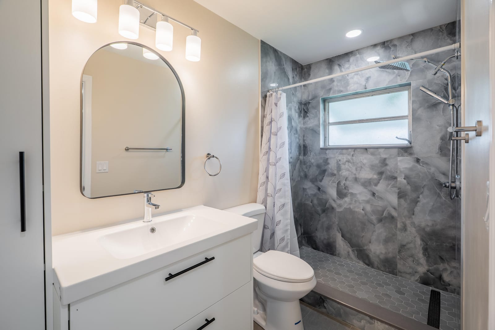 14339 Canalview Drive D — photo 8