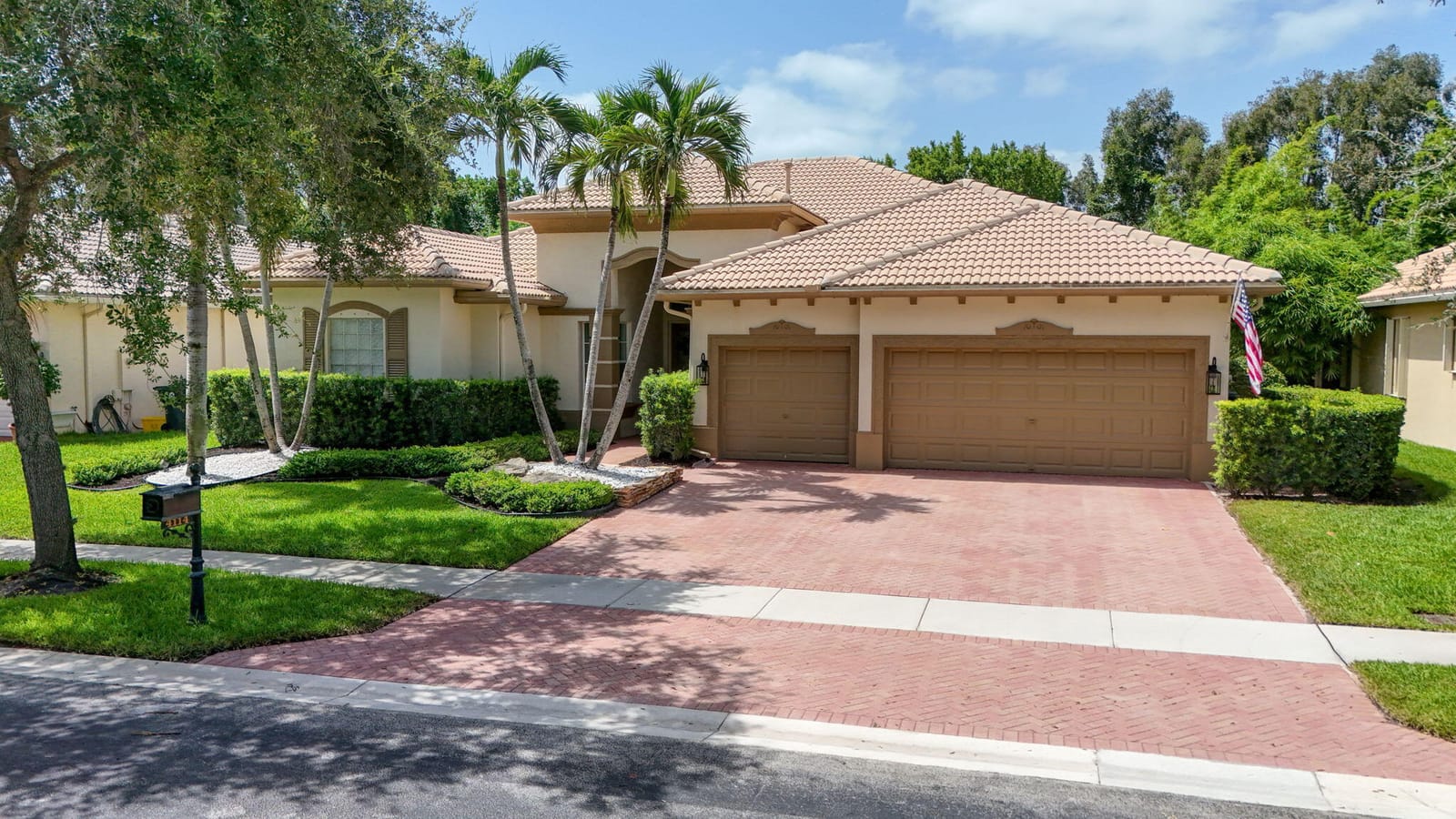 Pending home at 4114 Cedar Creek Ranch Circle, Lake Worth, FL 33467