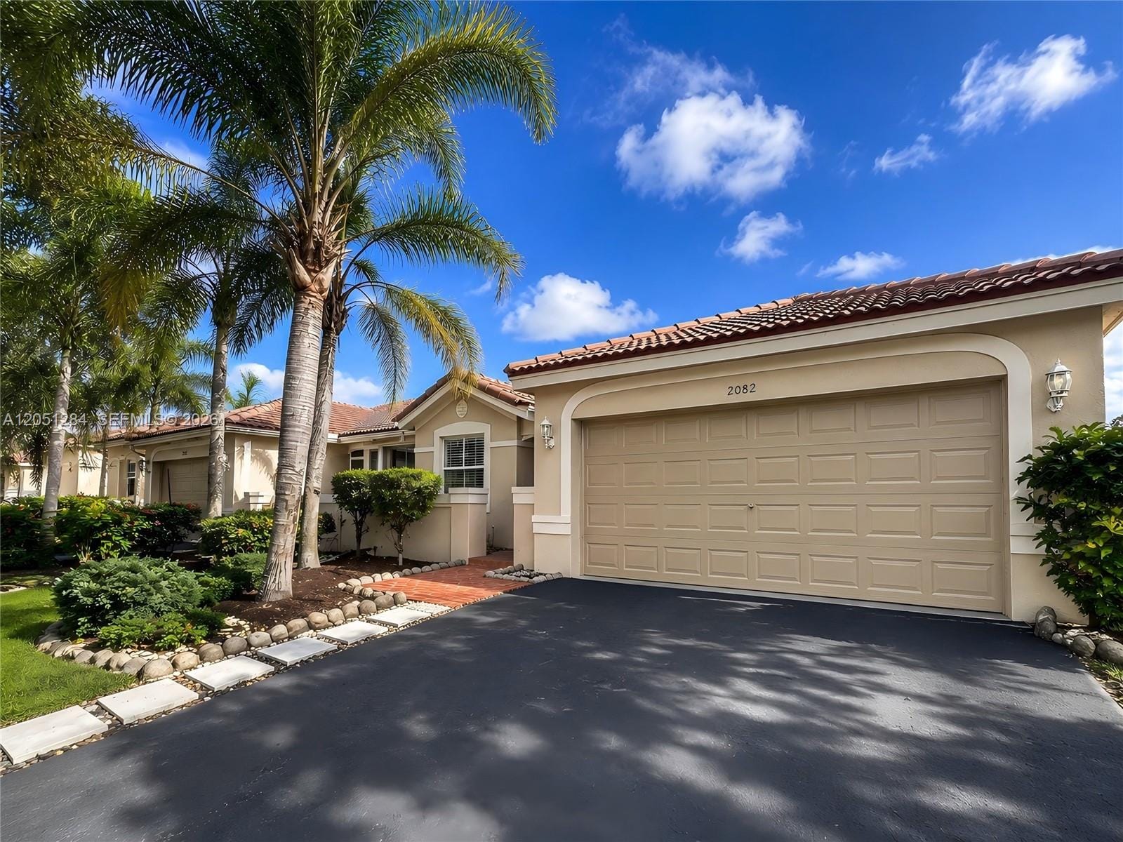 Pending home at 2082 Borealis Way, Weston, FL 33327