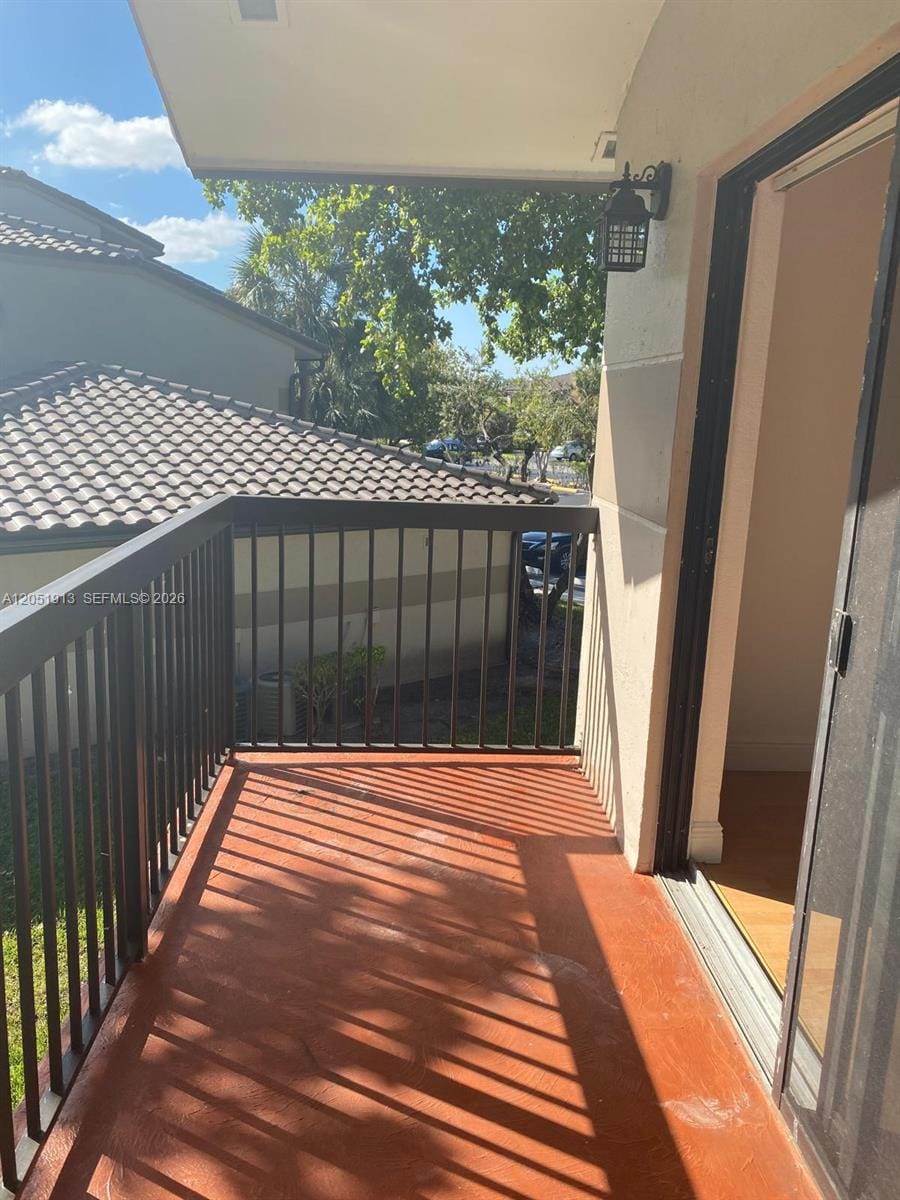 9916 Nob Hill Lane 9916 — photo 3