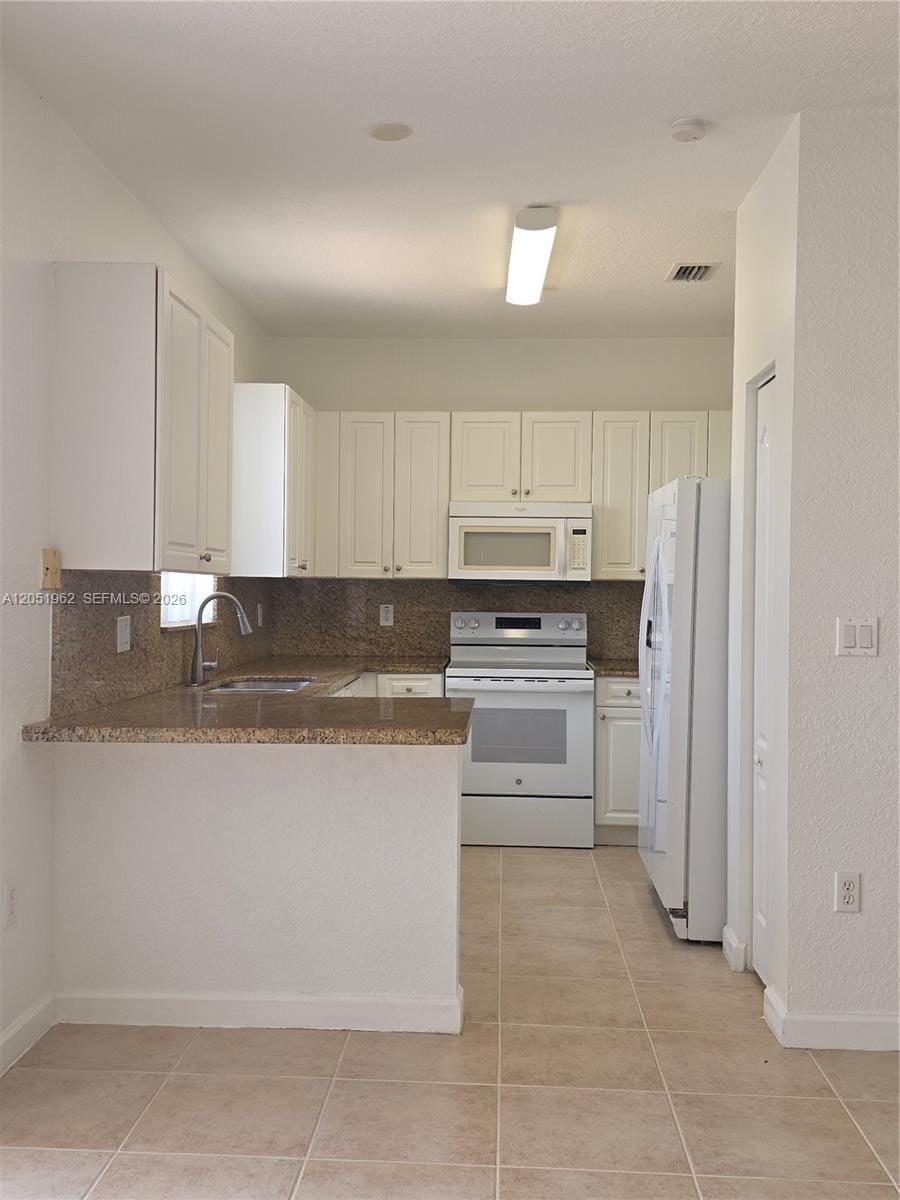 15255 SW 9 Way 15255 — photo 4