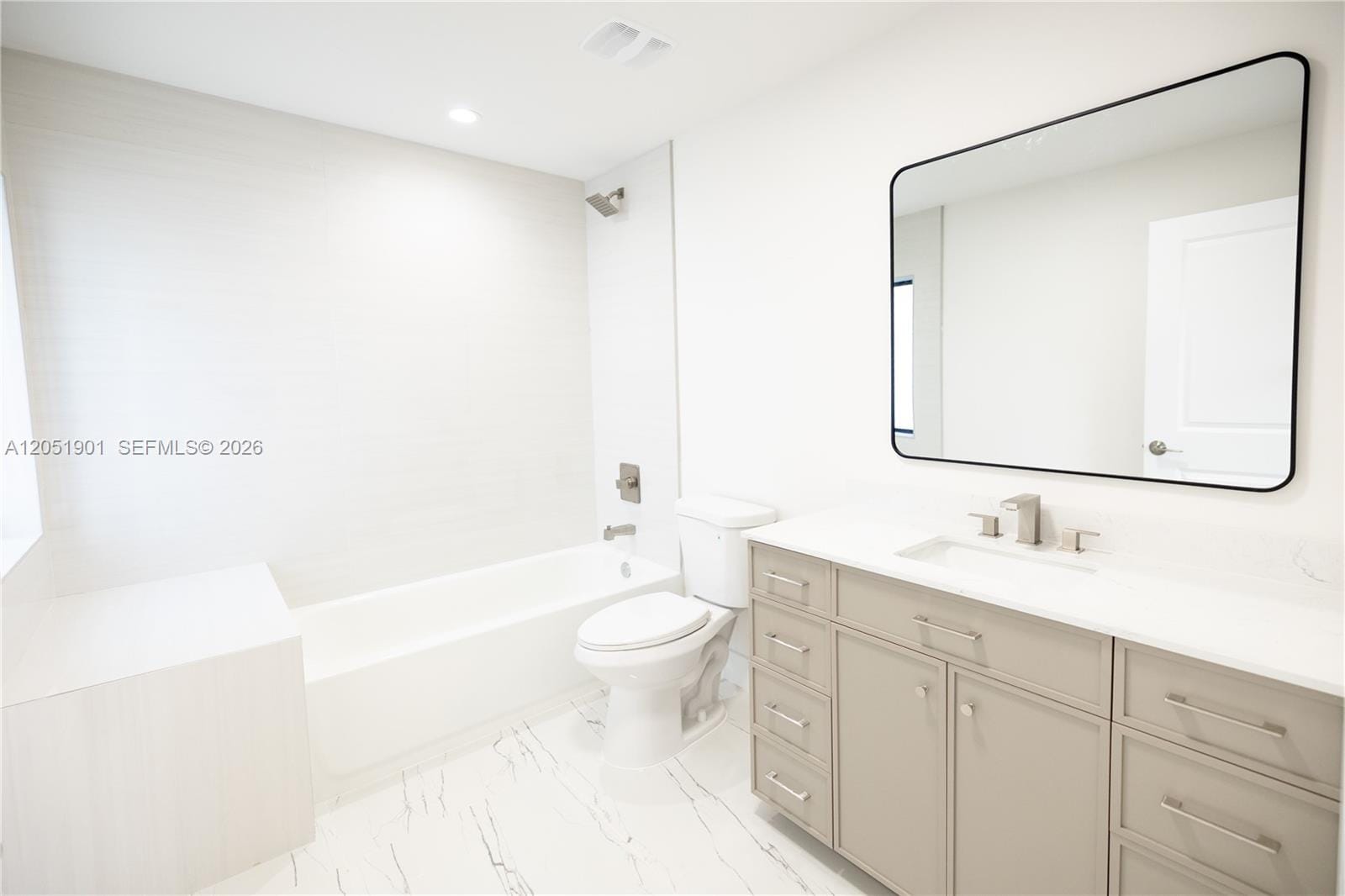 2323 NW 55th Terrace — photo 6