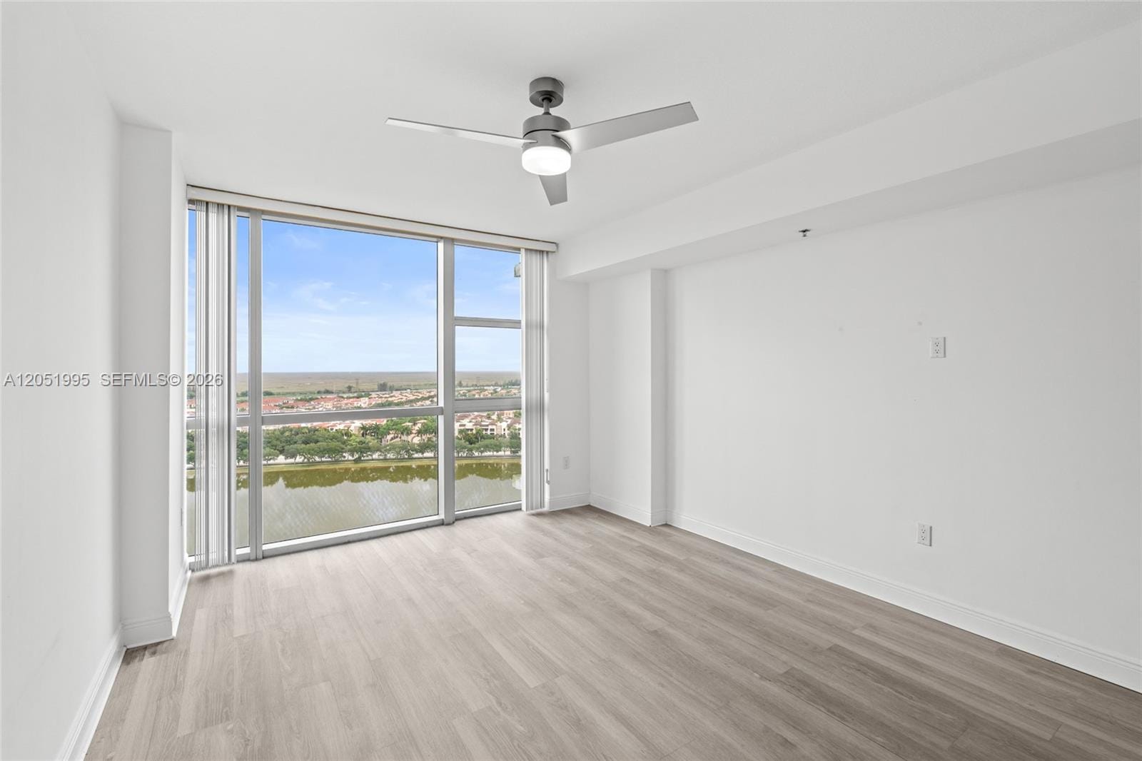 2681 N Flamingo Road 2205S, Sunrise, FL 33323 photo 16