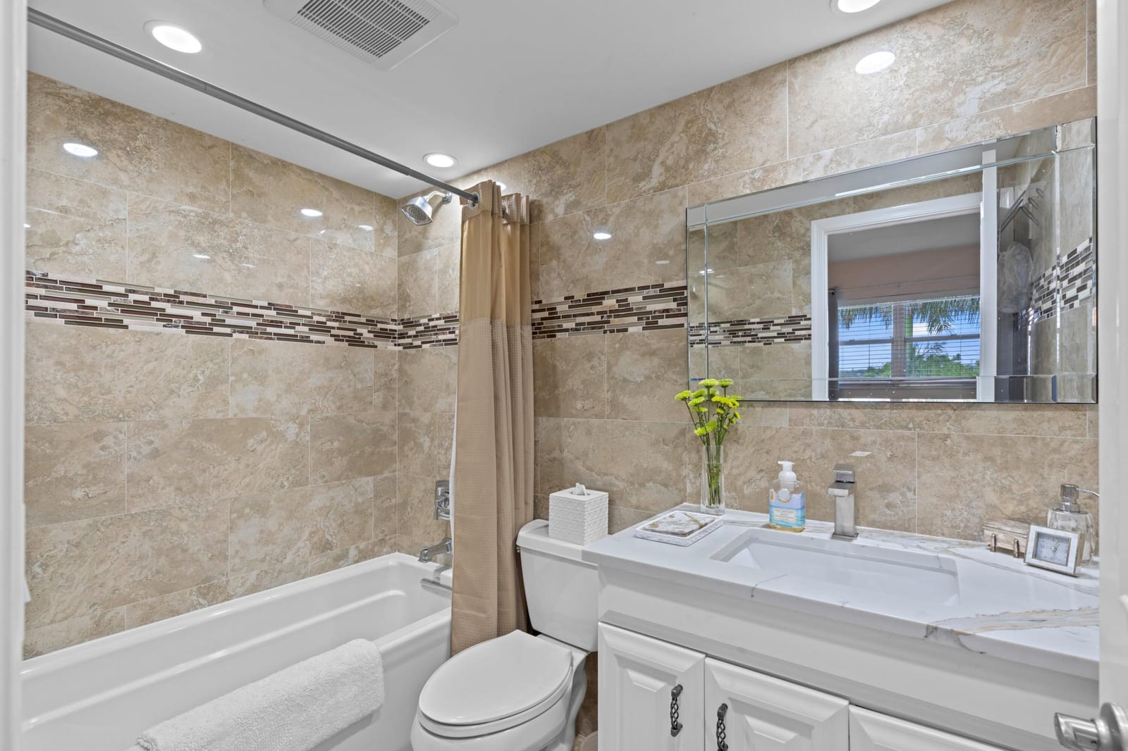 555 NW 4th Avenue Apt 501, Boca Raton, FL 33432 photo 28